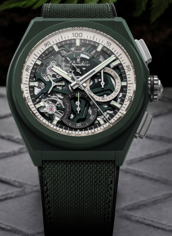 Chronograph dengan tampilan green army